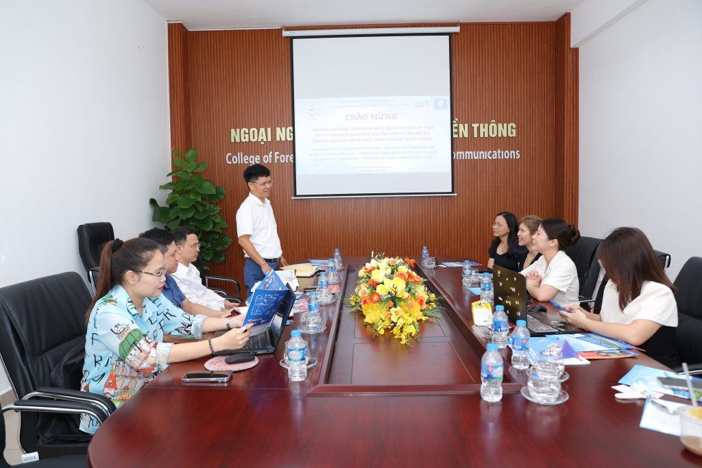 Chủ tịch Hội đồng quản trị phát biểu tại buổi làm việc