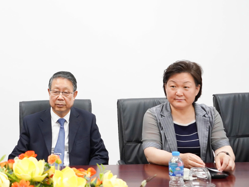 Ông GS. Guo Yi (Quách Nghĩa) – Phó Hiệu trưởng của Trường Đại học Trung y dược Thiên Tân (Trung Quốc) phát biểu 